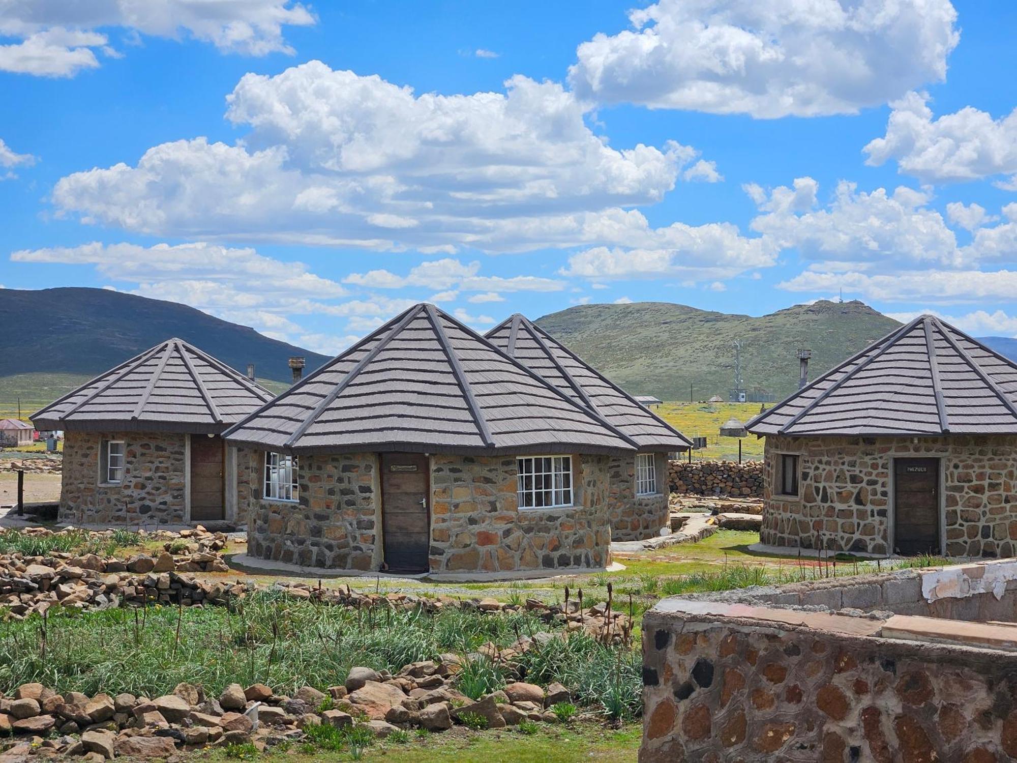 Sani Mountain Escape Hotel Mokhotlong Exterior foto